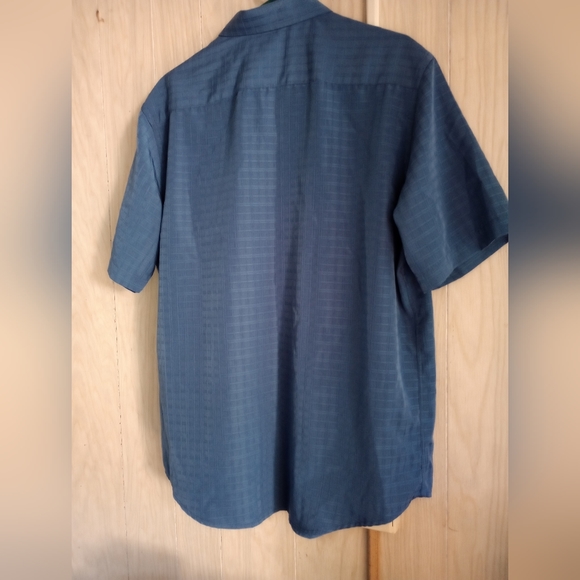 Croft & Barrow Short sleeve button up - Picture 7 of 8